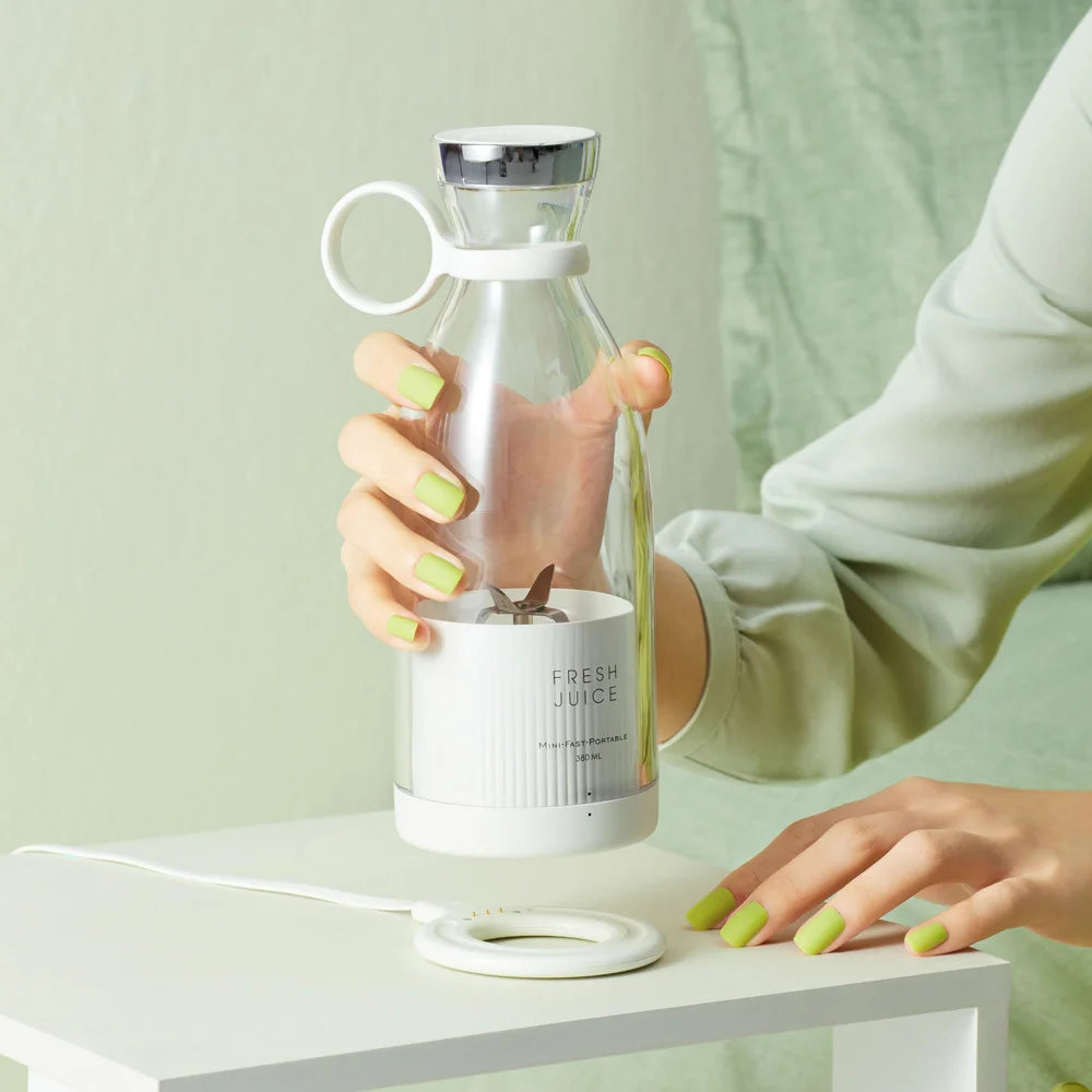 JuicyTote™ Portable Blender